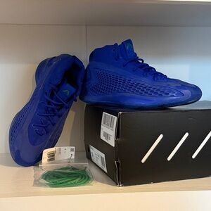 Adidas AE 1 J Velocity Blue Basketball Sneakers Youth Size 5.5